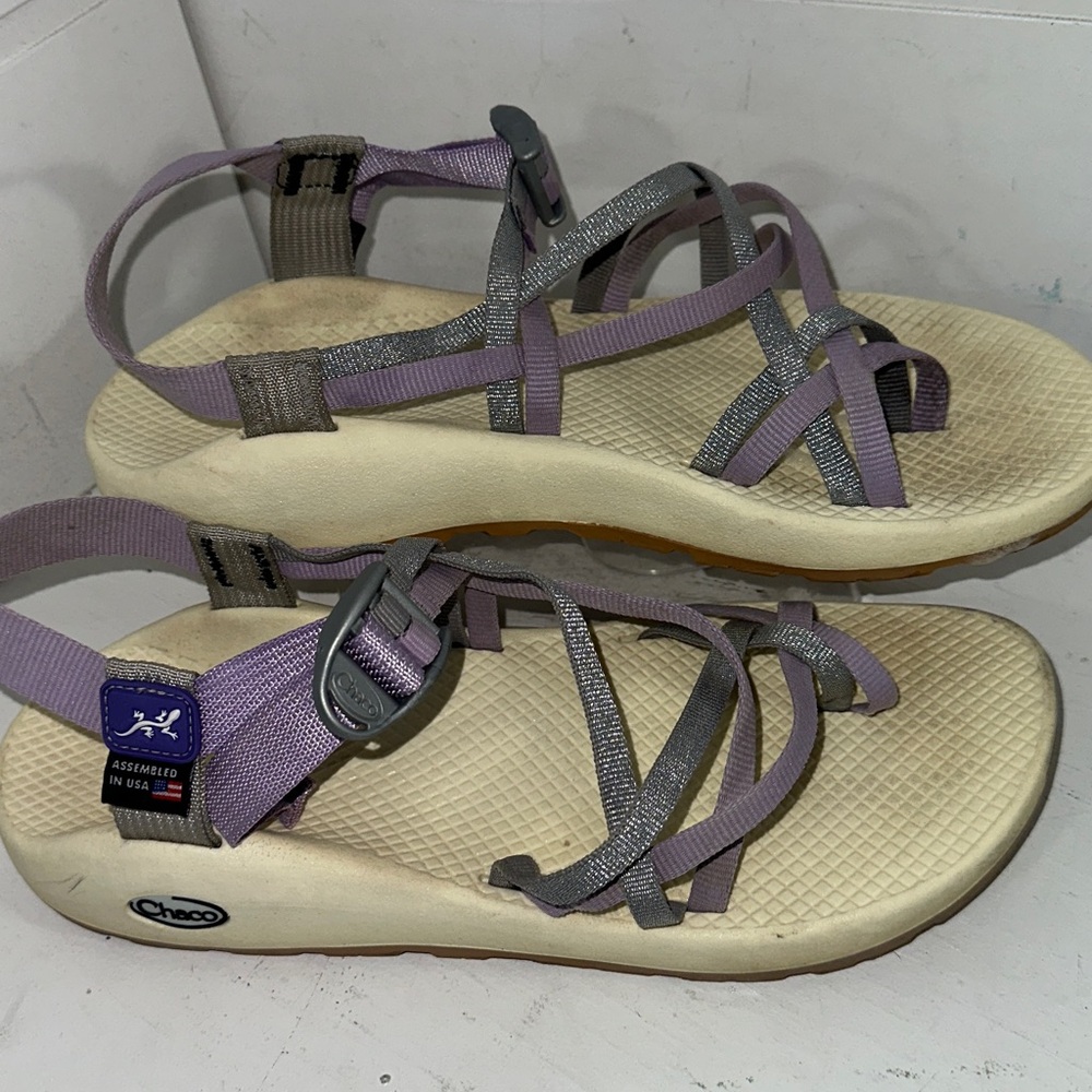 Chaco lavender/silver white bed ZX/2 walking sandals size 11